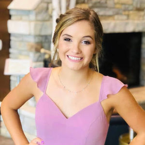 Meet your Posher, Mia